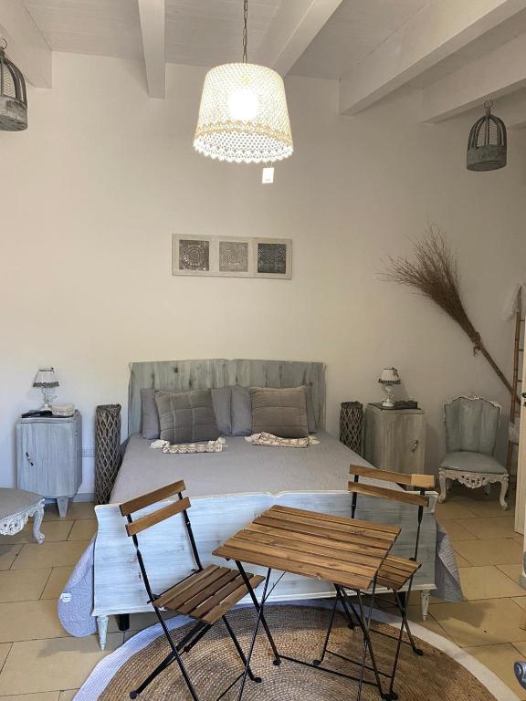 Posezení v ubytování Masseria li Vecchi
