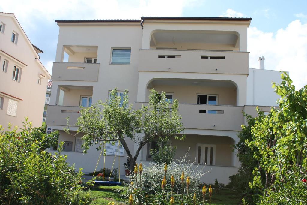 Budynek, w którym mieści się apartament