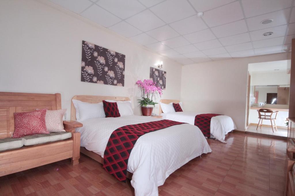 Ying Shih Guest House - Luxury Quadruple Room