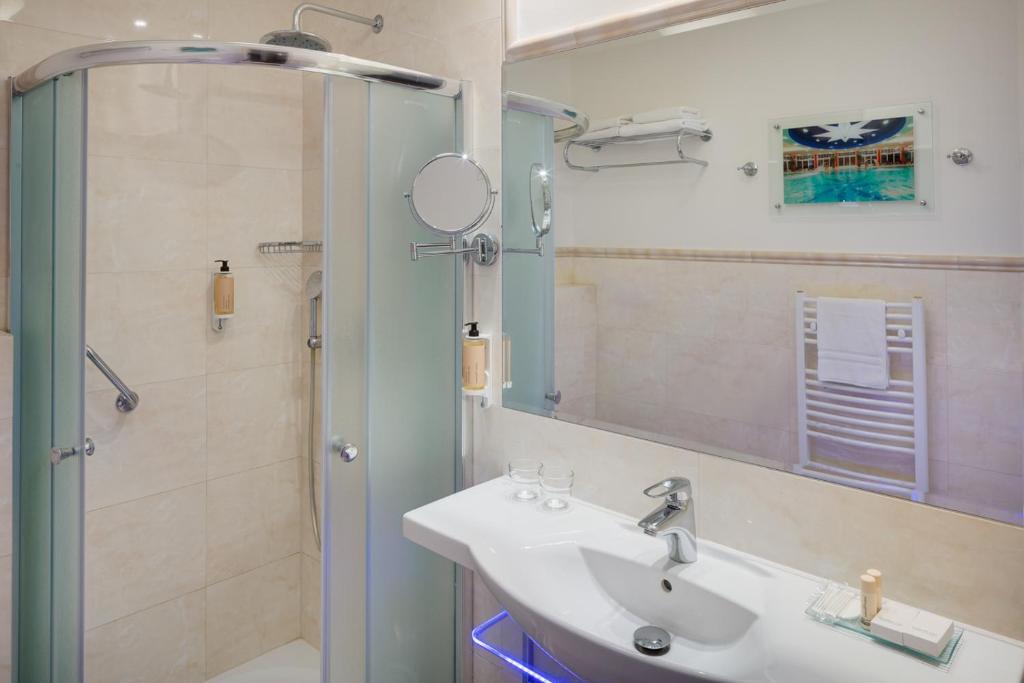 Ensana Hvezda - Imperiál - Neapol - Resim 13