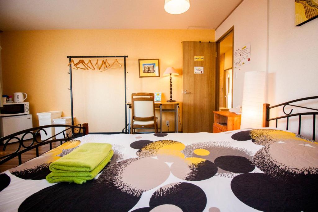 Kuchyň nebo kuchyňský kout v ubytování DEER Hostel OSAKA NAMBA