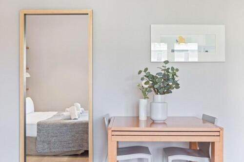 Fisa Rentals Gran Via Apartments - Superior Studio
