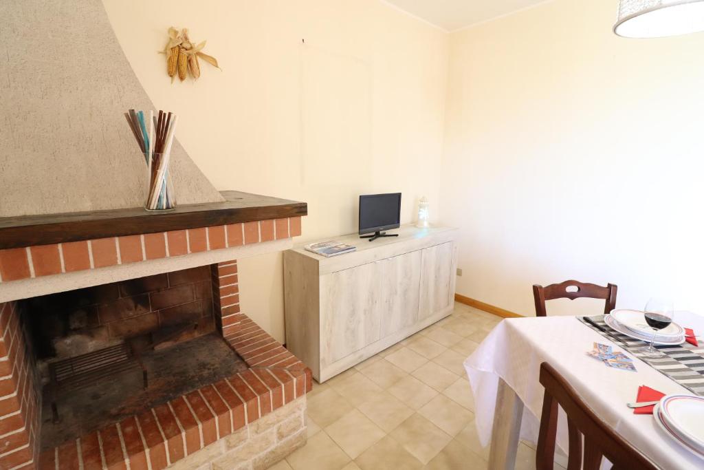 Televízia a/alebo spoločenská miestnosť v ubytovaní In Good Location And With Balcony - Casa Vacanze Nicole In Salento