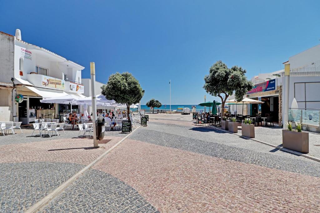 Albufeira Beach by Homing - One-Bedroom Apartment