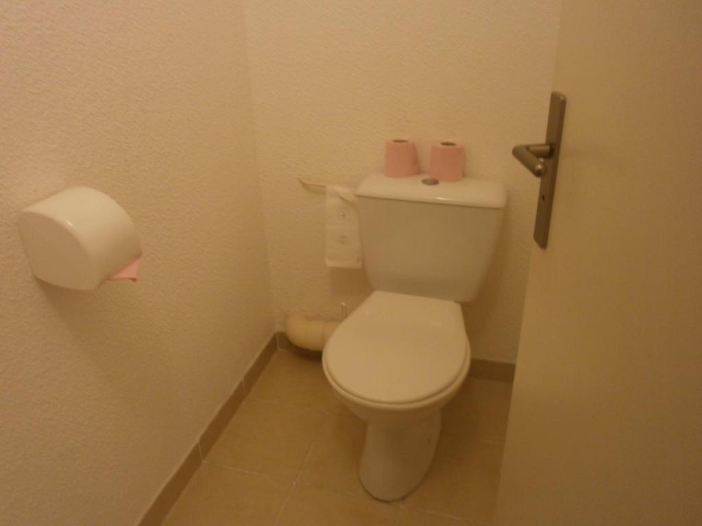Koupelna v ubytování Hôtel Le Clos des Pins