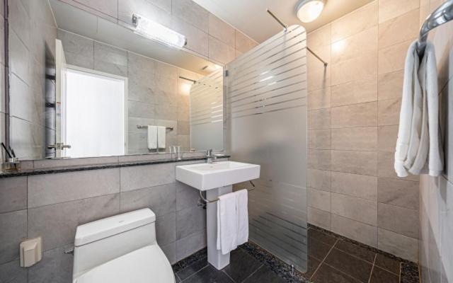 Koupelna v ubytování Hotel White House