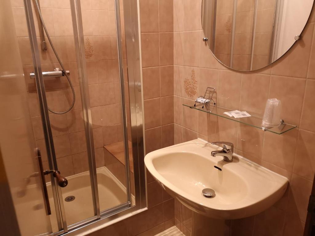 Koupelna v ubytování Manoir de la Foulerie