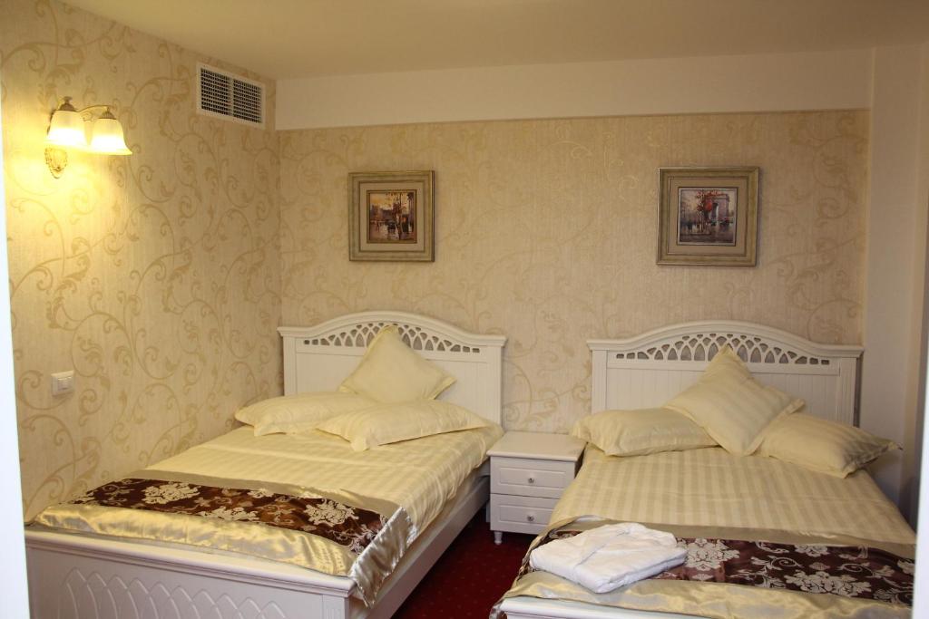 Hotel Helin Central - Standard Double Or Twin Room