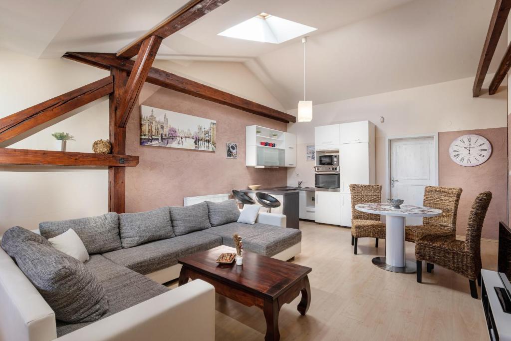 Kuchyňa alebo kuchynka v ubytovaní Apartments Sofia