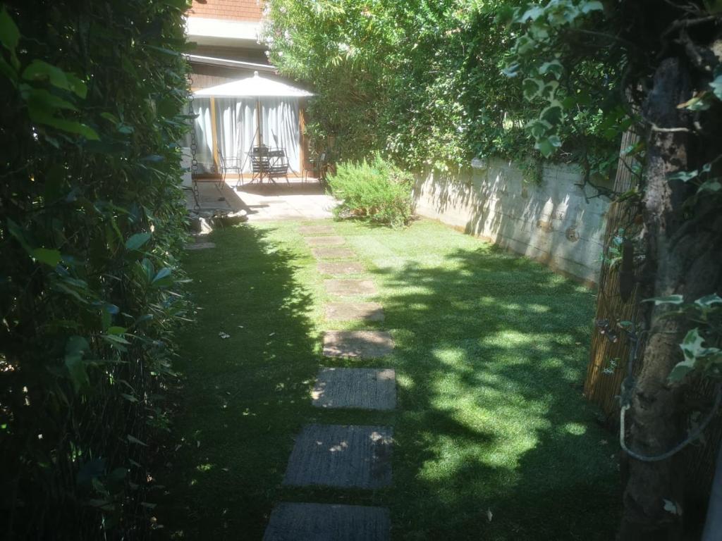 Zahrada ubytování Ala Garden Apartment