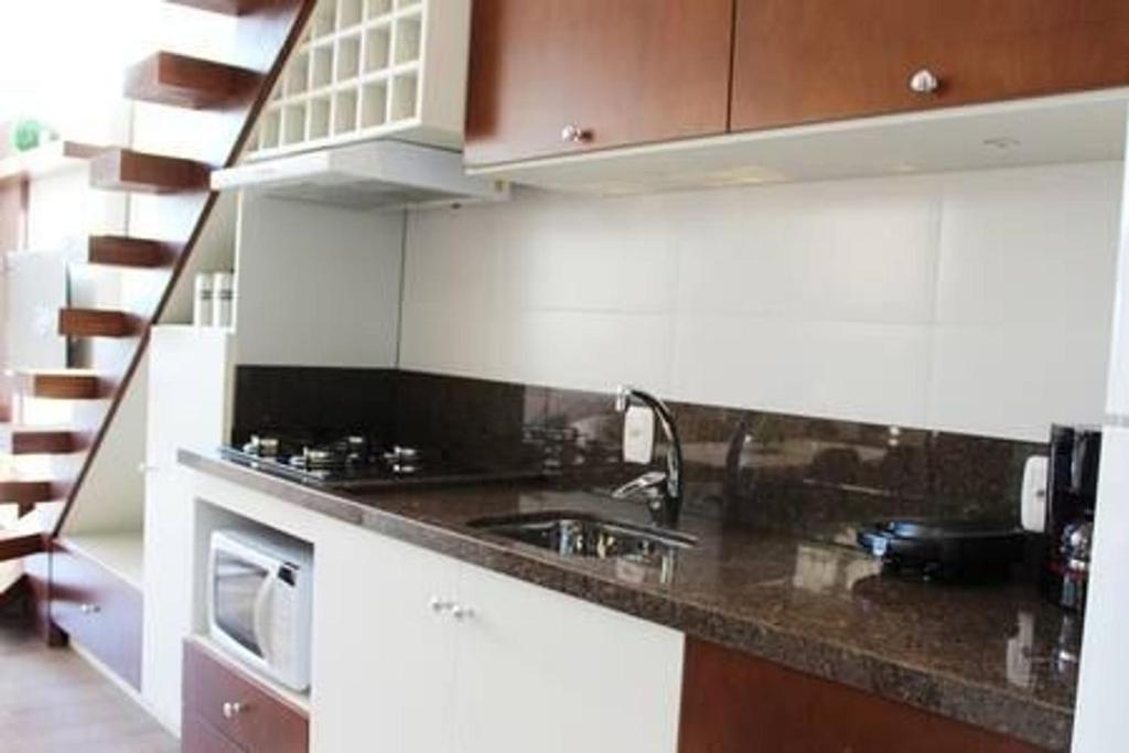 LOFT GRAMADO 306 - 1 SUÍTE (5 PAX) JUNTO À RUA COBERTA!  LOFT GRAMADO 306 - 1 SUÍTE (5 PAX) JUNTO À RUA COBERTA!