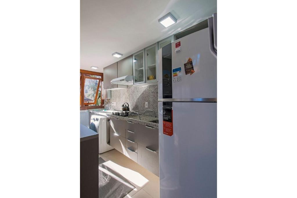 VILLA 306 - COBERTURA 3 DORM. EM COND. C/ PISCINA JUNTO AO CENTRO  VILLA 306 - COBERTURA 3 DORM. EM COND. C/ PISCINA JUNTO AO CENTRO