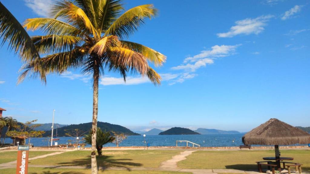  Angra - Apto Pé na Areia - Bracuhy