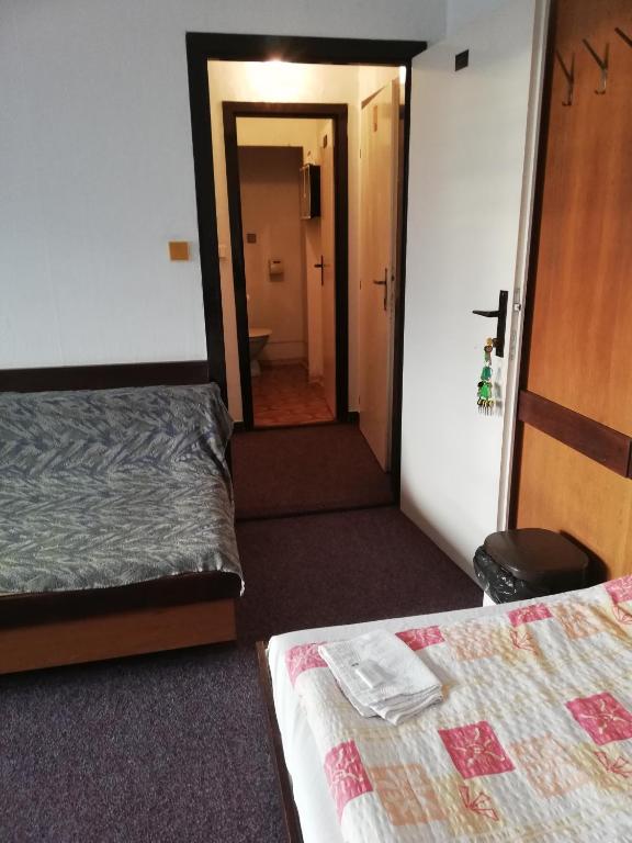 ABC Hotel Nitra - Resim 13