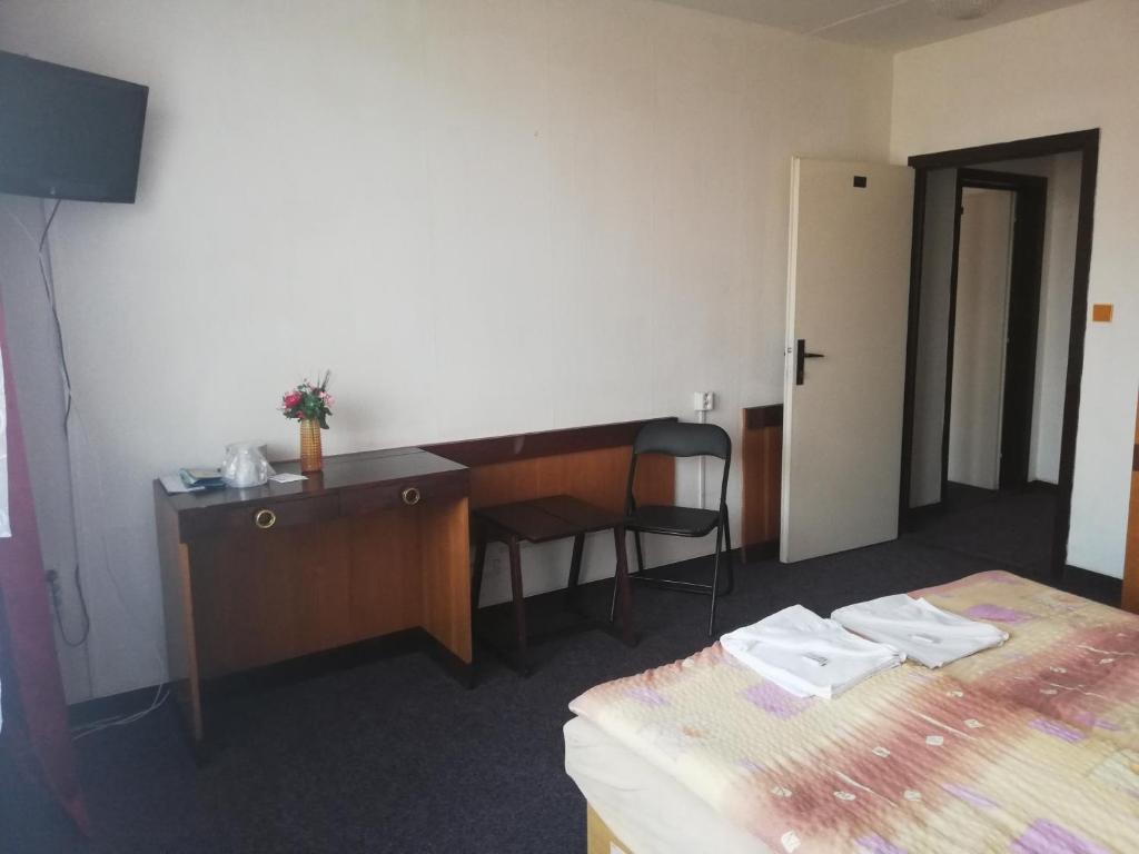 ABC Hotel Nitra - Resim 9