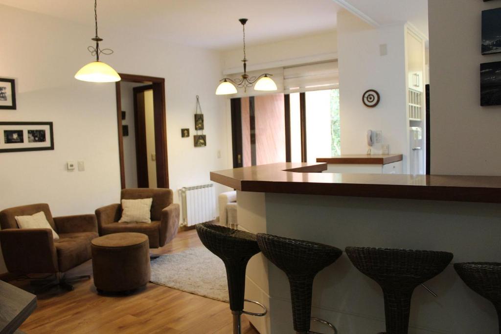 KNORR VILLE 208/3 - 2 DORMITÓRIOS JUNTO AO CENTRO!  KNORR VILLE 208/3 - 2 DORMITÓRIOS JUNTO AO CENTRO!