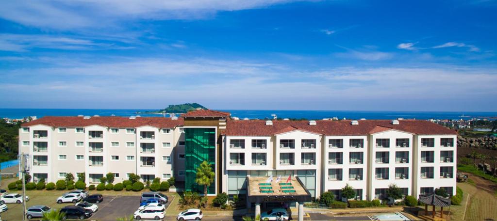 Nespecifikovaný výhled na moře nebo výhled na moře při pohledu z hotelu