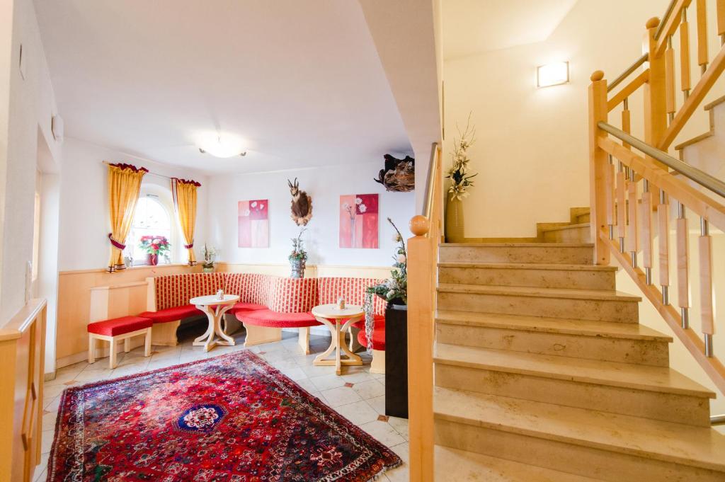 A seating area at Sonnhof Appartements
