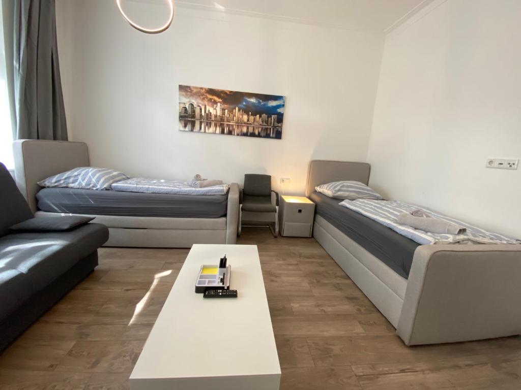 Apartments - Free Parking - WiFi - Kitchen - Wohnung Mit Zwei Schlafzimmern