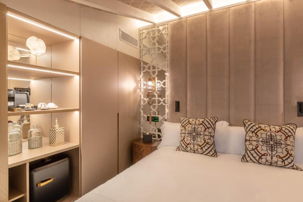 
Superior Deluxe Room
