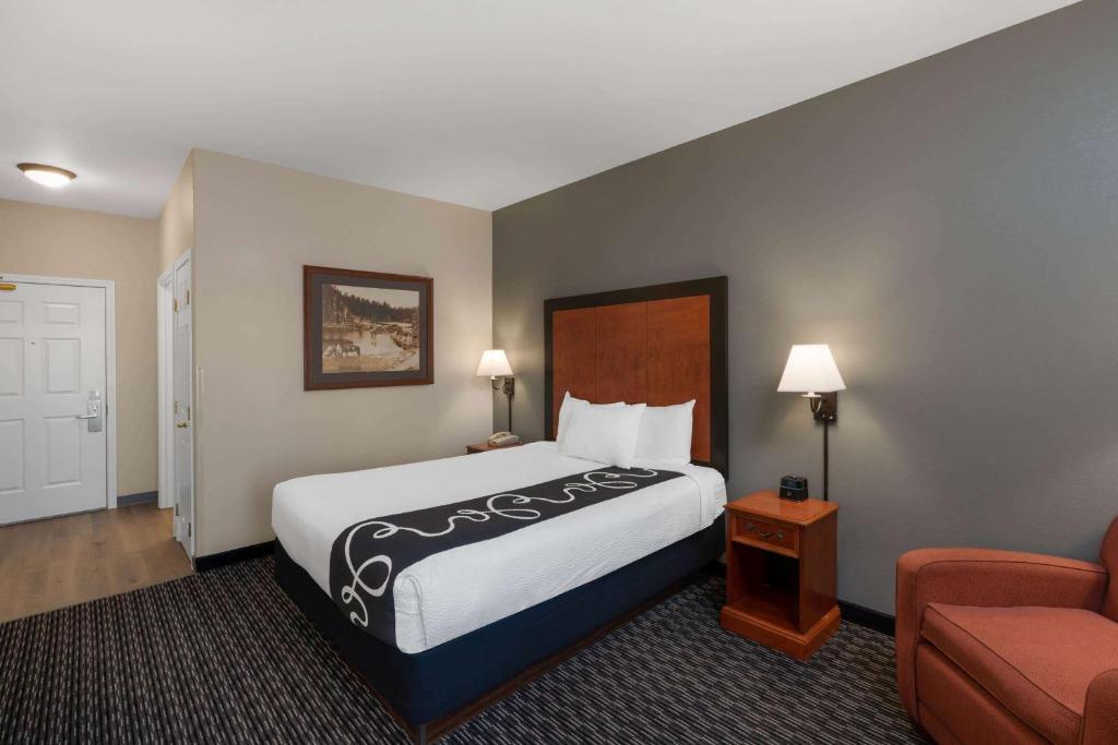 La Quinta by Wyndham Rifle - Quarto Queen - Não Fumador