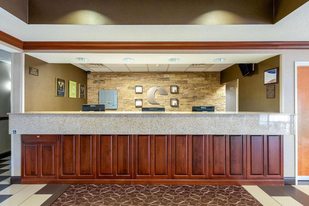 Comfort Suites Stevensville - St Joseph photo