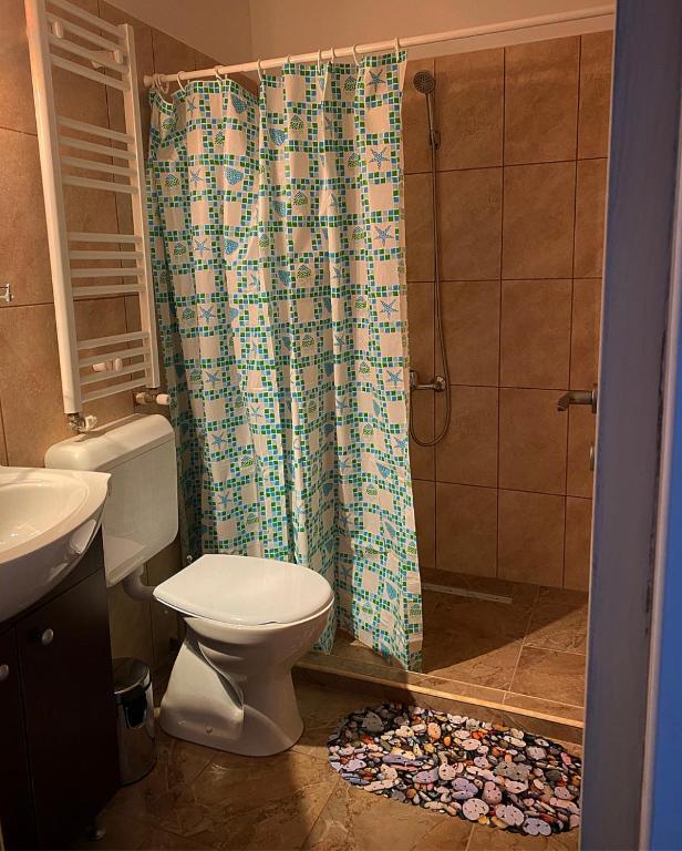 ULLYSSES GUEST HOUSE - Resim 19