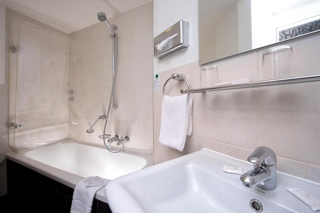 Park Hotel am Berliner Tor - Resim 28