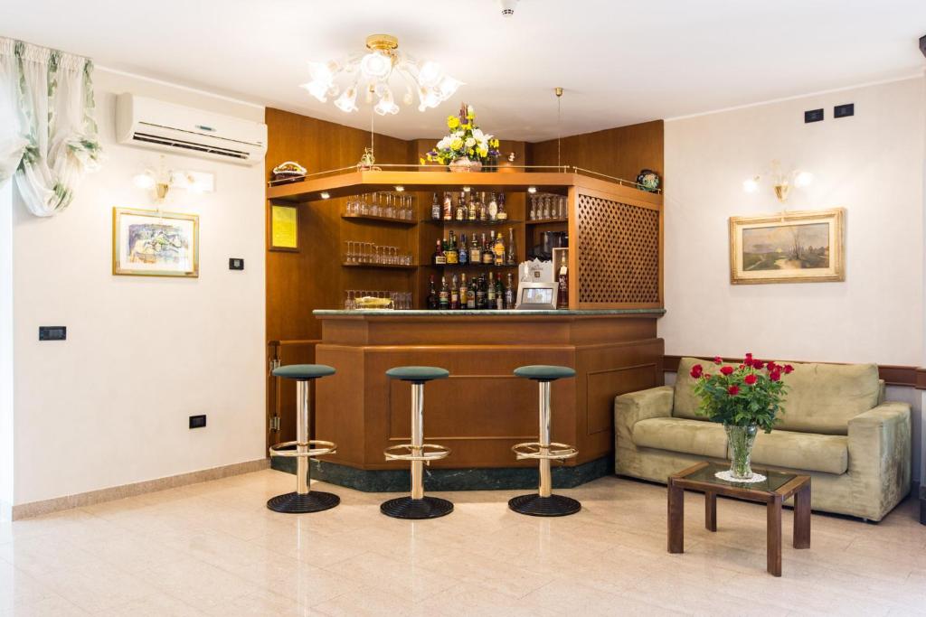 Lounge nebo bar v ubytování Hotel Fortunella