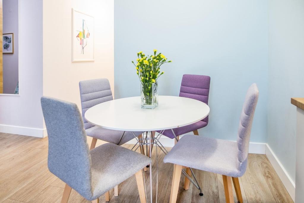 Posedenie v ubytovaní Cracow Rentals Zacisze