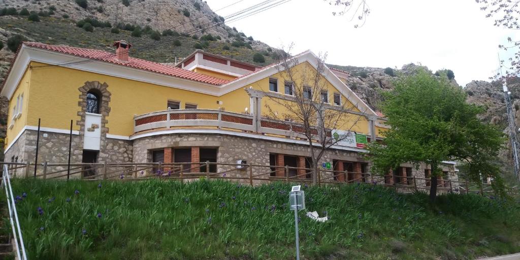Albergue Santa Barbara, Aliaga – Updated 2022 Prices