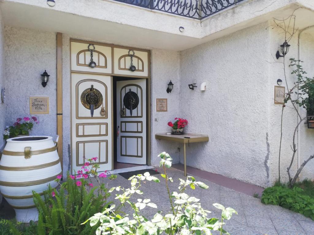 Castle By The Sea - 13