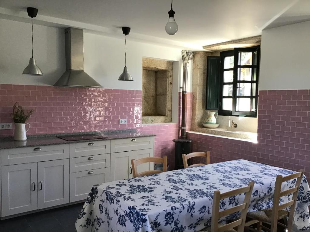 Appartement La Casa Roxa, naturaleza en Galicia a 12 kms. del ...