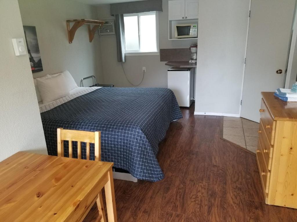 Kuchyň nebo kuchyňský kout v ubytování Osoyoos Lakeview Inn & Suites
