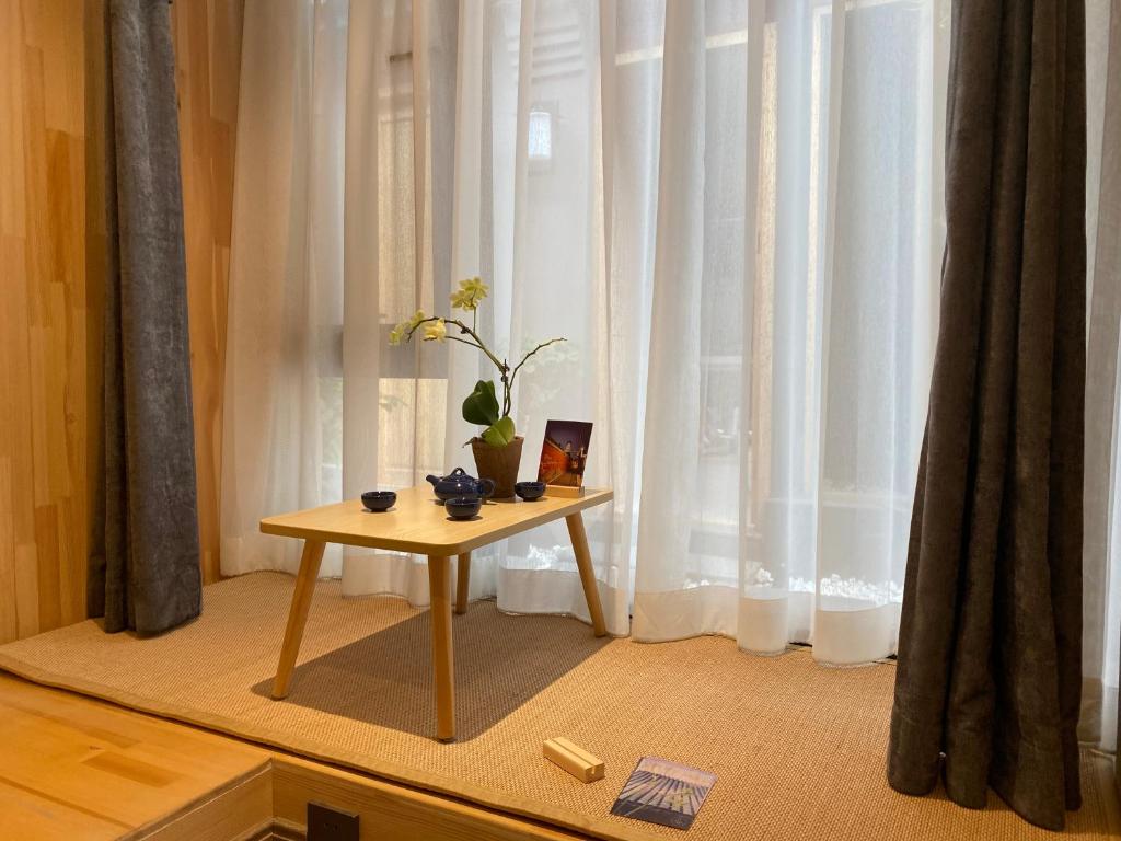 Templeside Beijing - Duplex Suite