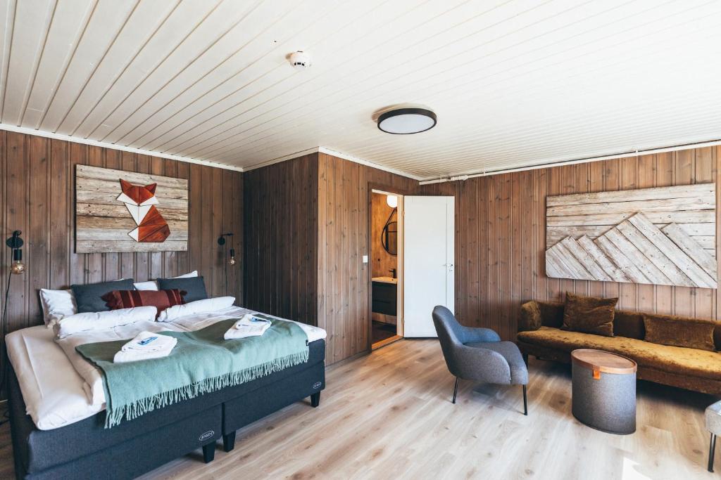 Beachfront · Private Beach Skårungen - Hotel, Cabins and Camping - Superior Double Room
