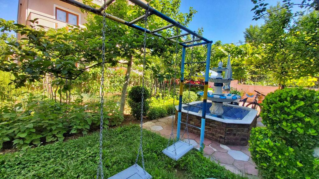 Zahrada ubytování Guest House Pogradeci
