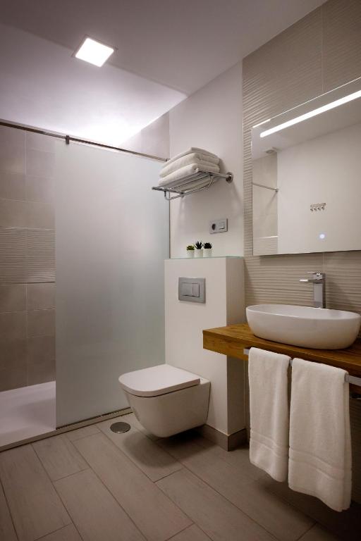 Koupelna v ubytování Apartamentos Turísticos Huerto El Horno