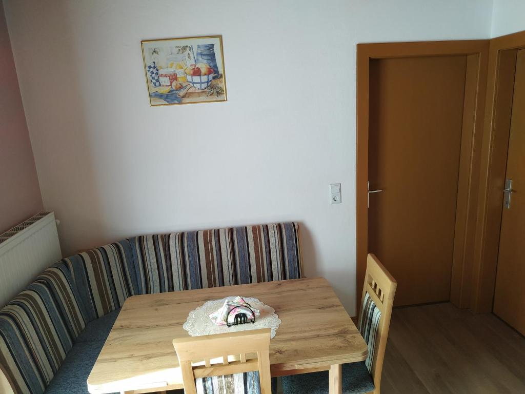Posedenie v ubytovaní Apartmenthaus Kestel
