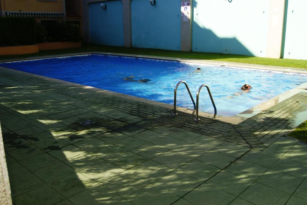 Bazén v ubytování APARTAMENTO VISTAS MAR nebo v jeho okolí