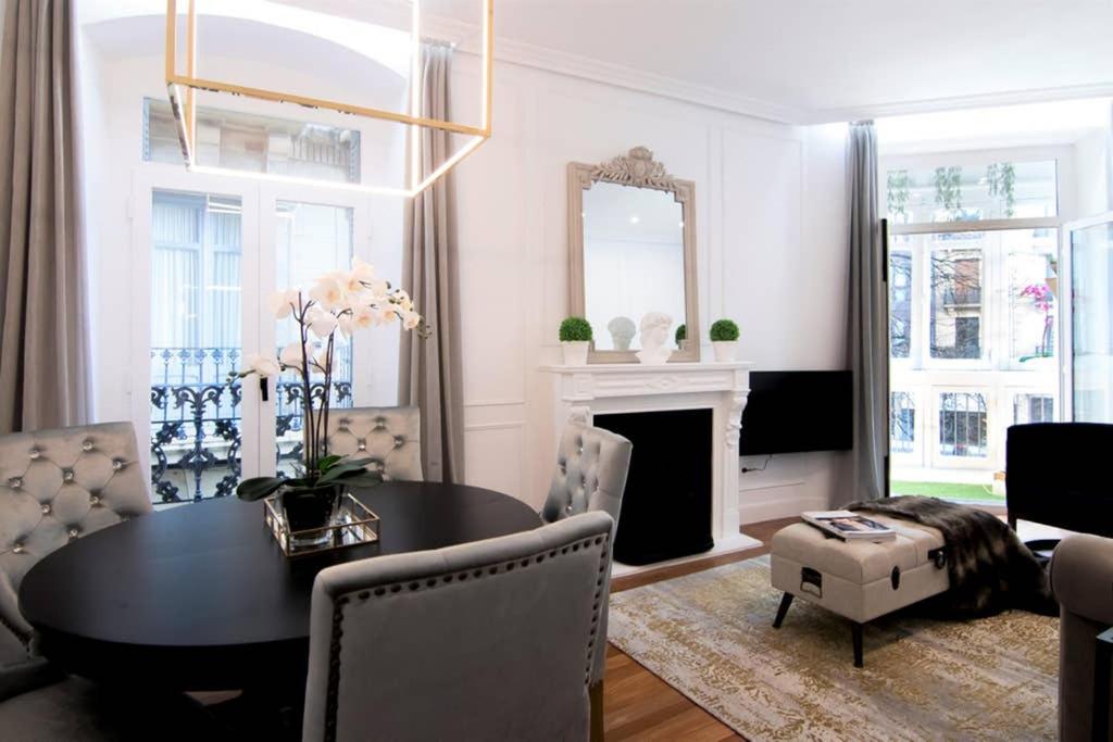 LA PLAZA Luxury Apartment (City Center) - Apartamento De Cuatro Habitaciones