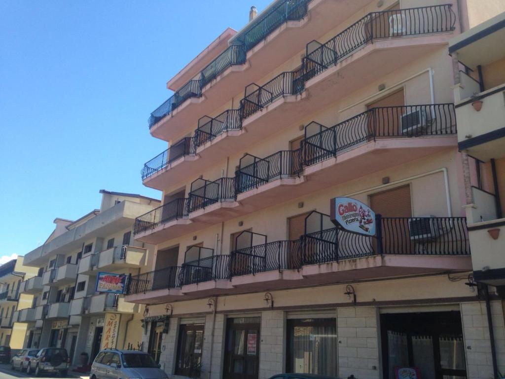 Budova, kde se hotel nachází