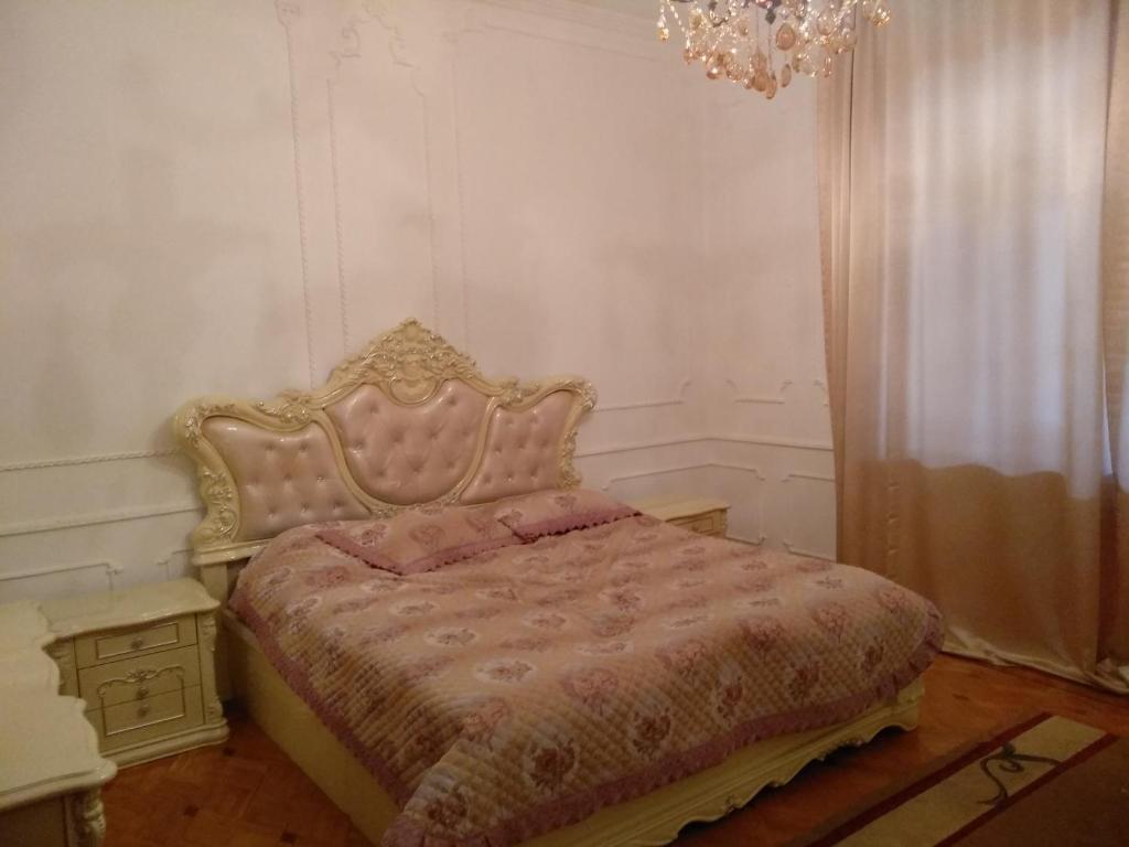 Postel nebo postele na pokoji v ubytování Hotel Edemi Castle