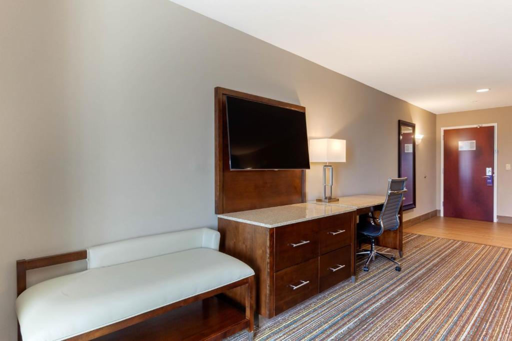 Comfort Suites of Las Cruces I-25 North photo