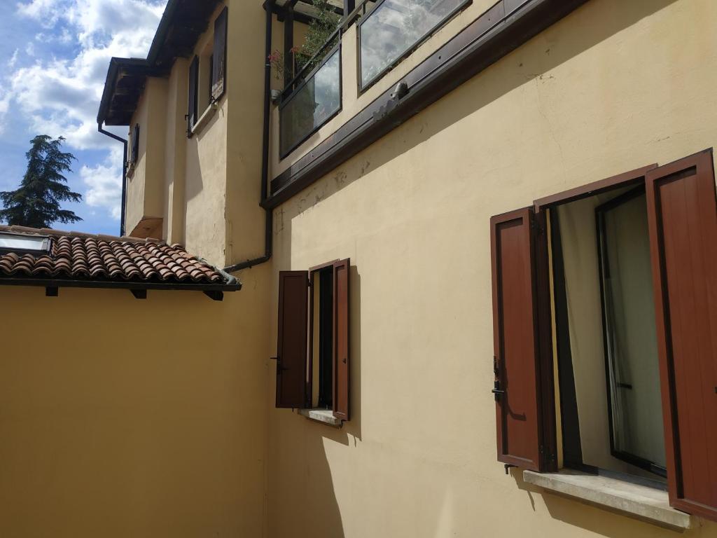 Budynek, w którym mieści się apartament