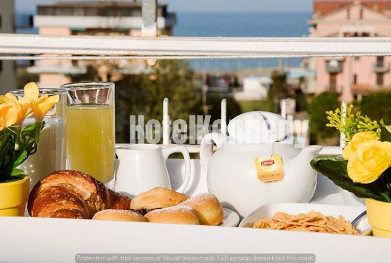 Jídlo v hotelu nebo okolí