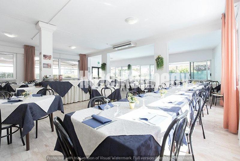 Restaurace v ubytování Hotel Kennedy