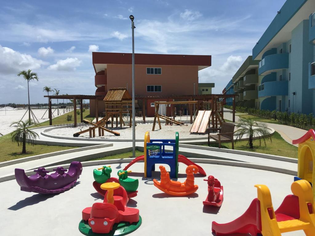  Apartamento Condomínio Golden Lake Arraial do Cabo - RJ