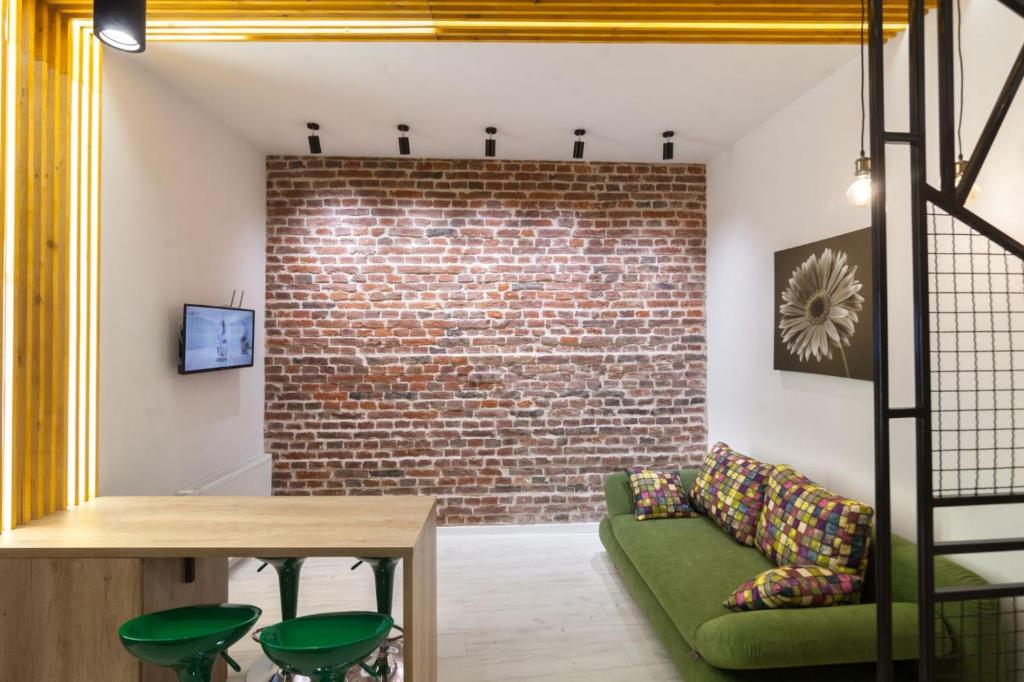 พื้นที่นั่งเล่นของ Apartments on Kulisha str