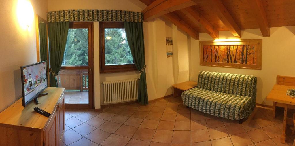 Casa del Roccolo - Two-Bedroom Apartment
